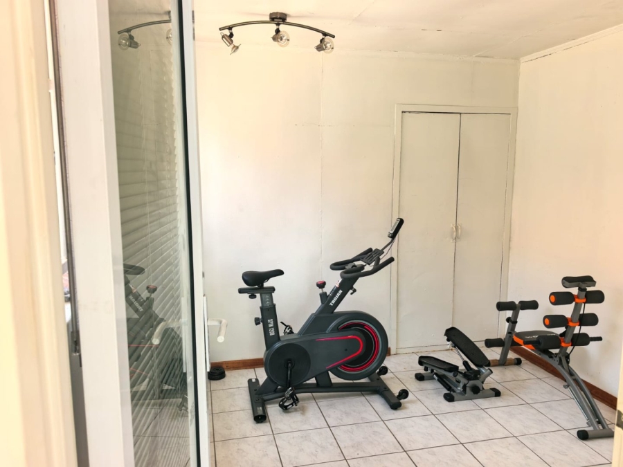 4 Bedroom Property for Sale in Pellissier Free State